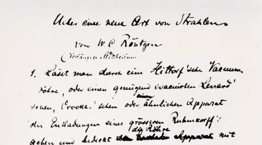 The opening lines of Röntgen’s handwritten manuscript, Ueber eine neue Art von Strahlen, with his corrections